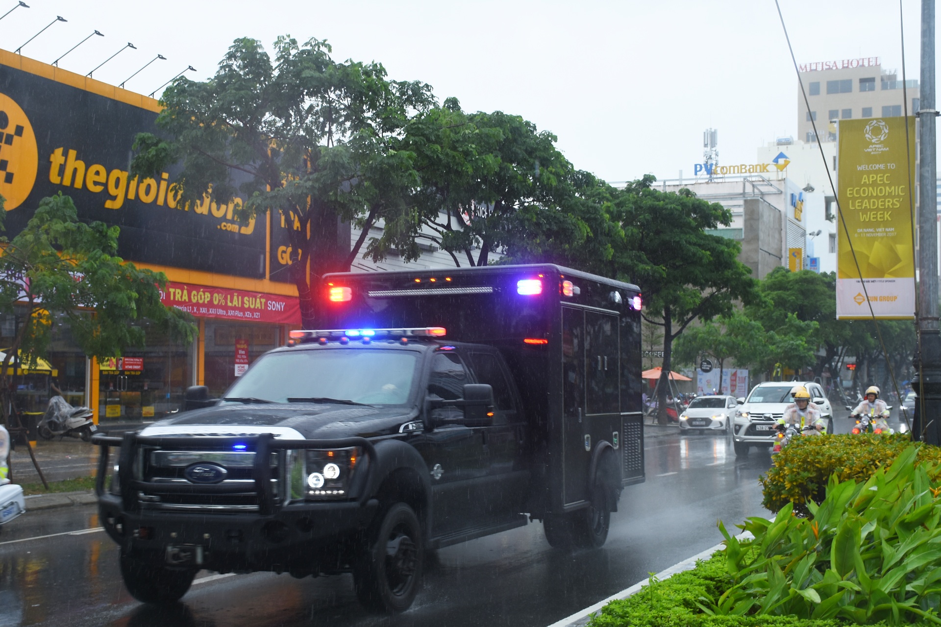 xe tong thong My o Da Nang,  tong thong My den Da N anh 11