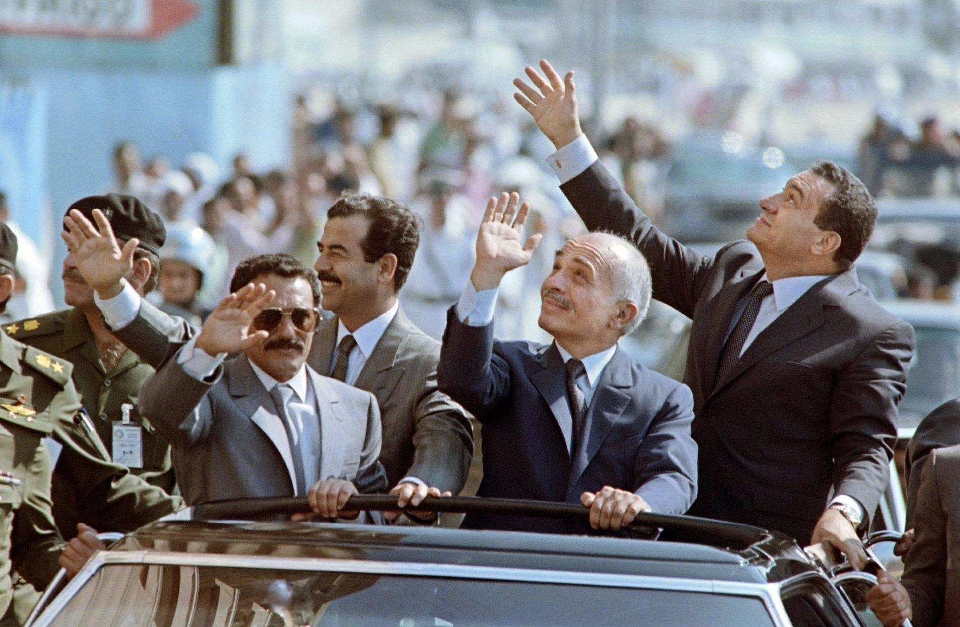 So phan khoc liet cua 5 nha doc tai Trung Dong, Bac Phi hinh anh