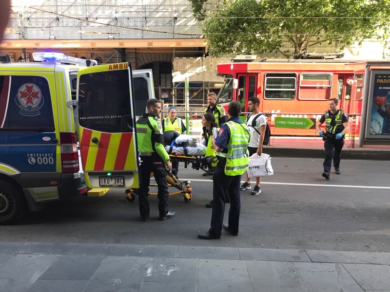 xe lao vào đám đông ở Australia ảnh 4 xe lao vao dam dong o Australia anh 4