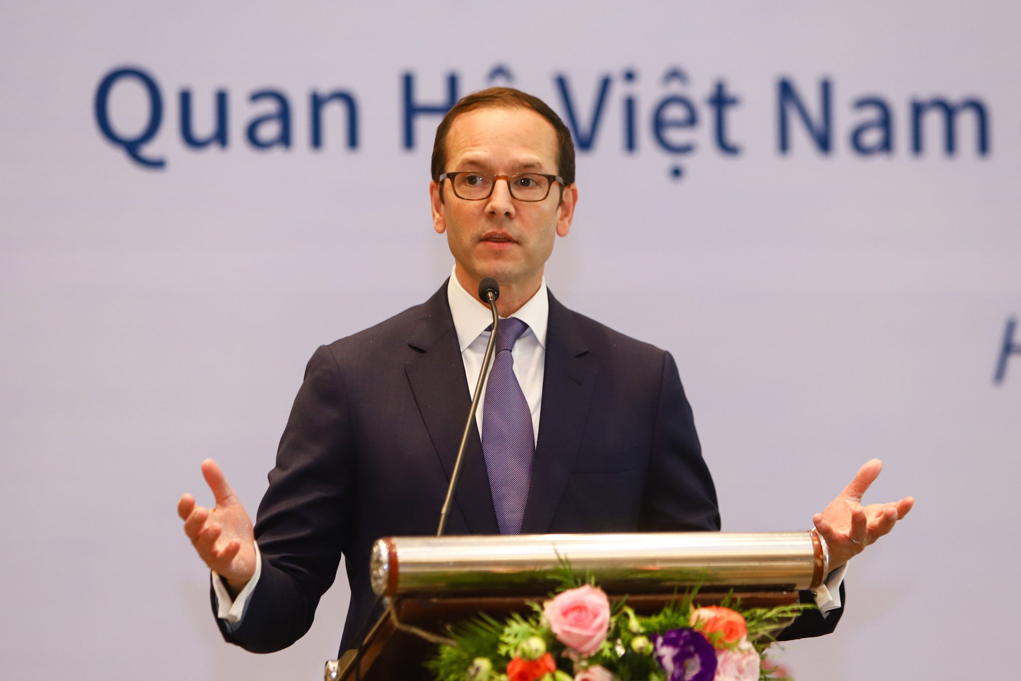 quan he My - Trung anh 3