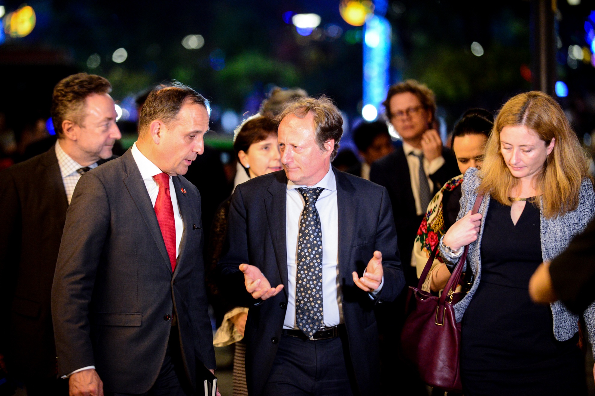 dai su EU chuc tet anh 5