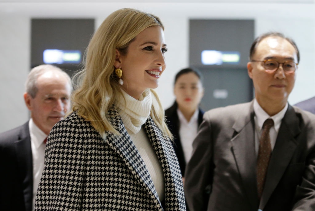 Ivanka den Han Quoc, canh tranh suc hut voi em gai Kim Jong Un hinh anh