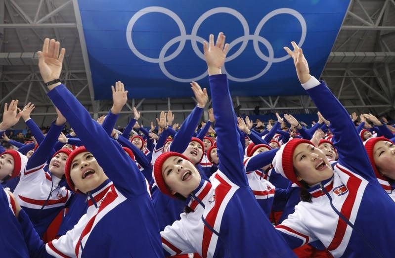 Olympics PyeongChang: Huy chuong vang ngoai giao cho Trieu Tien hinh anh