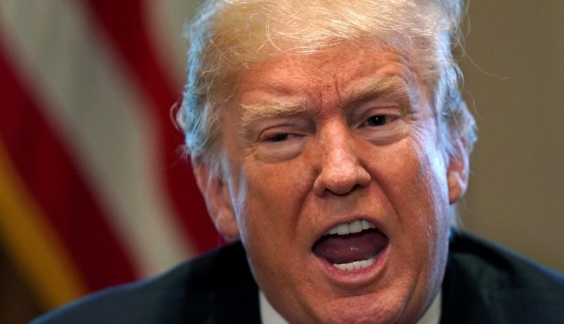 San sang chien tranh thuong mai voi TQ, Trump tang thue nhom thep hinh anh