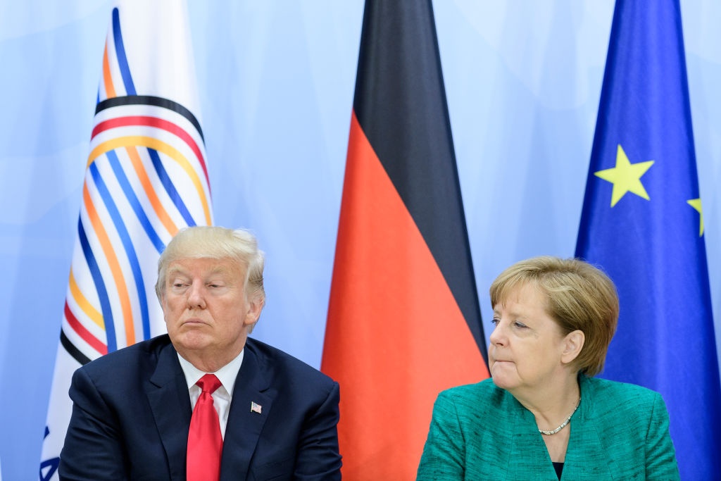 Merkel dung do Trump anh 1