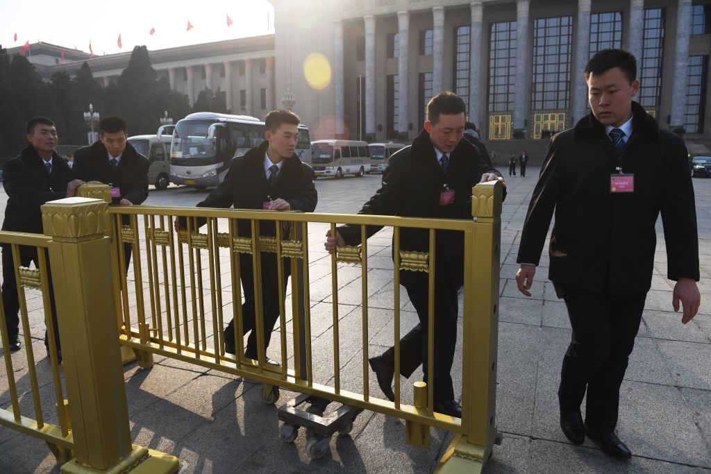 Trung Quoc sua hien phap anh 2