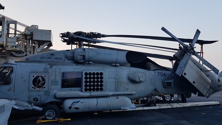 tau san bay My den Viet Nam anh 5