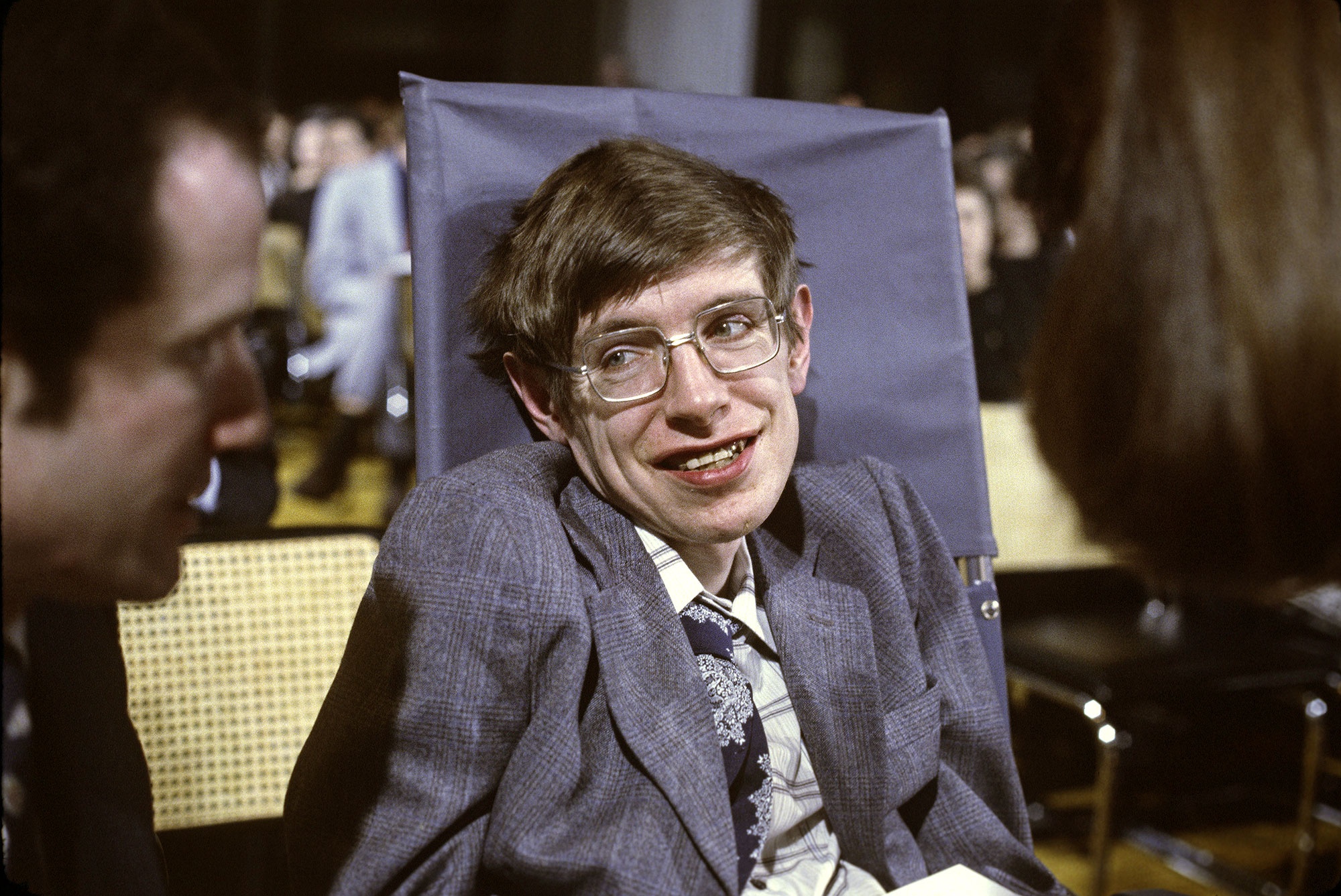Stephen Hawking qua doi anh 4