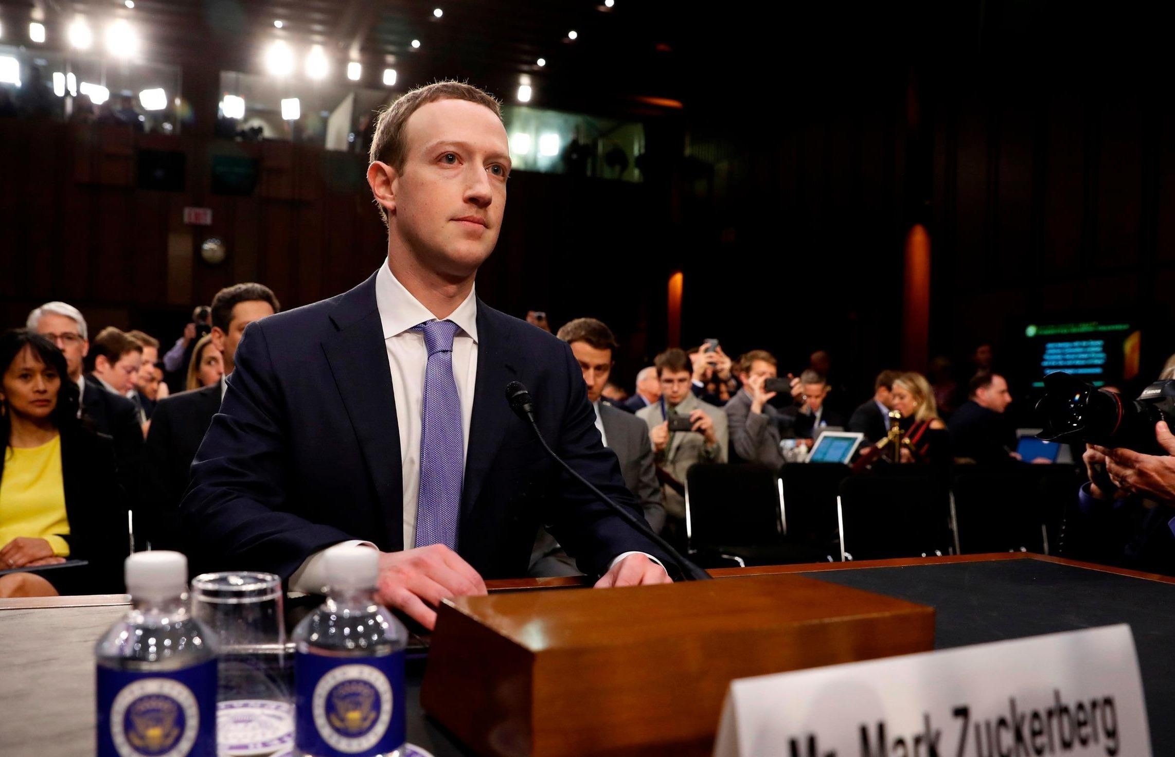 Thuong nghi si My: Dieu khoan su dung cua Facebook nhu rac hinh anh