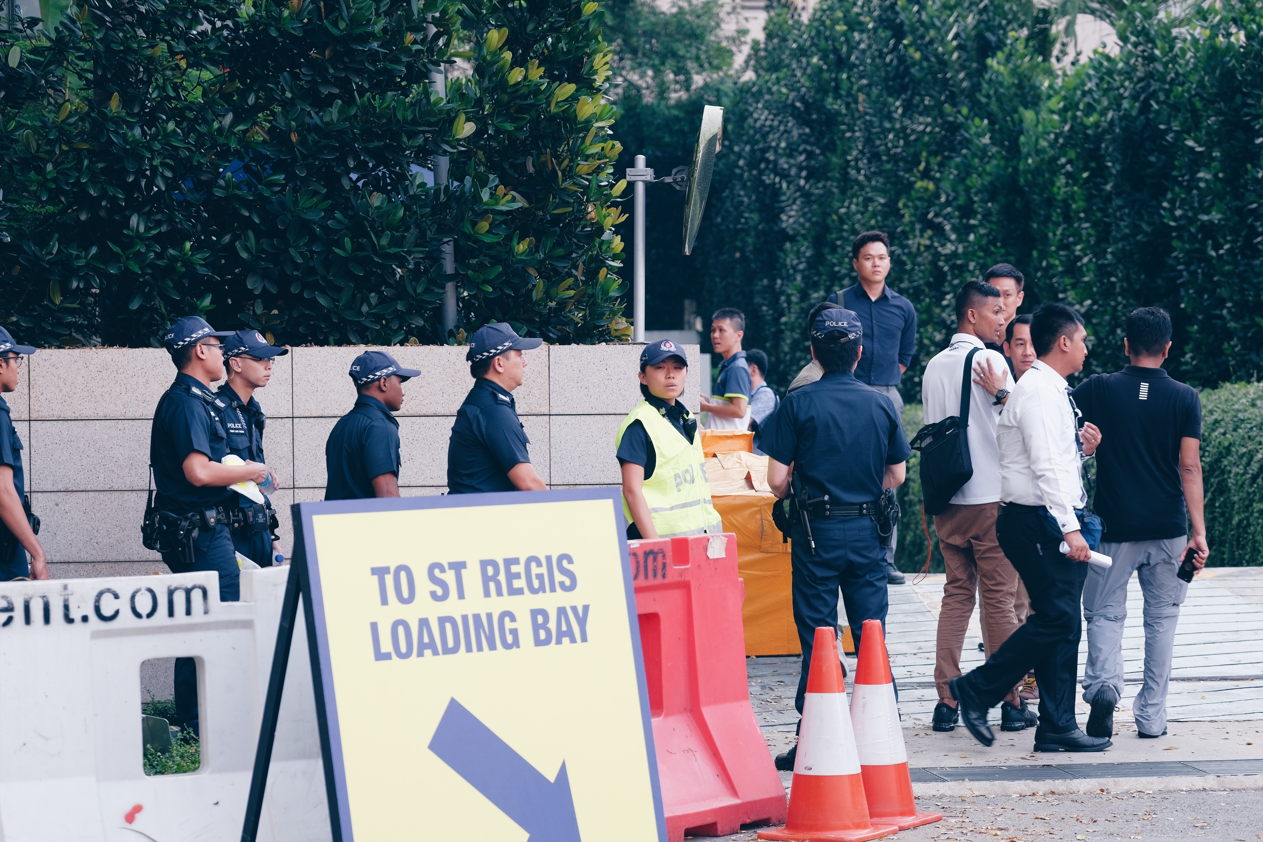 Kim Jong Un den Singapore anh 1