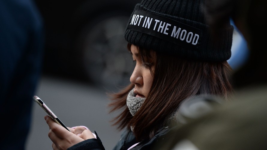 Anh gia tang canh bao an ninh doi voi thiet bi Huawei hinh anh