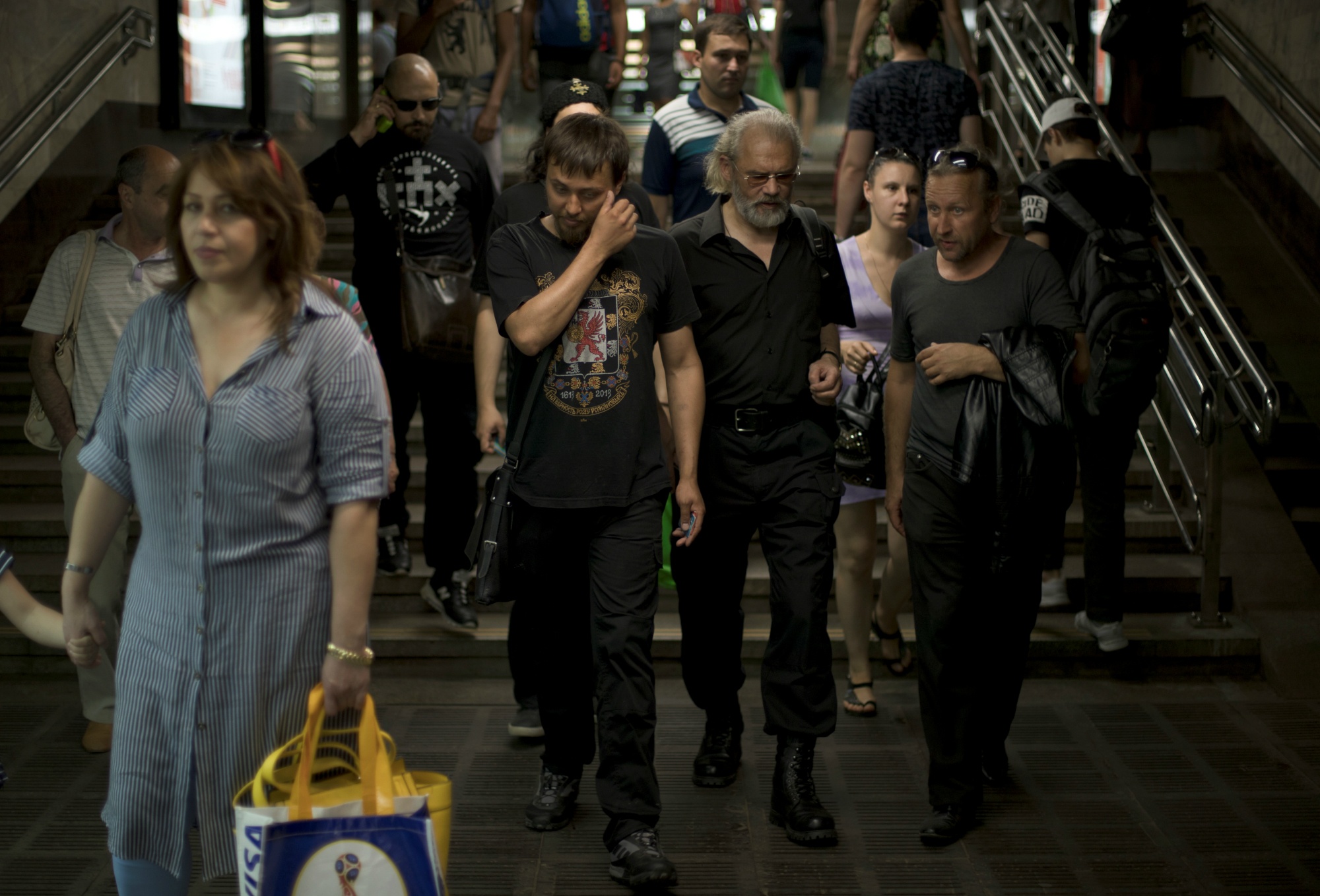 chinh thong giao o Nga anh 2