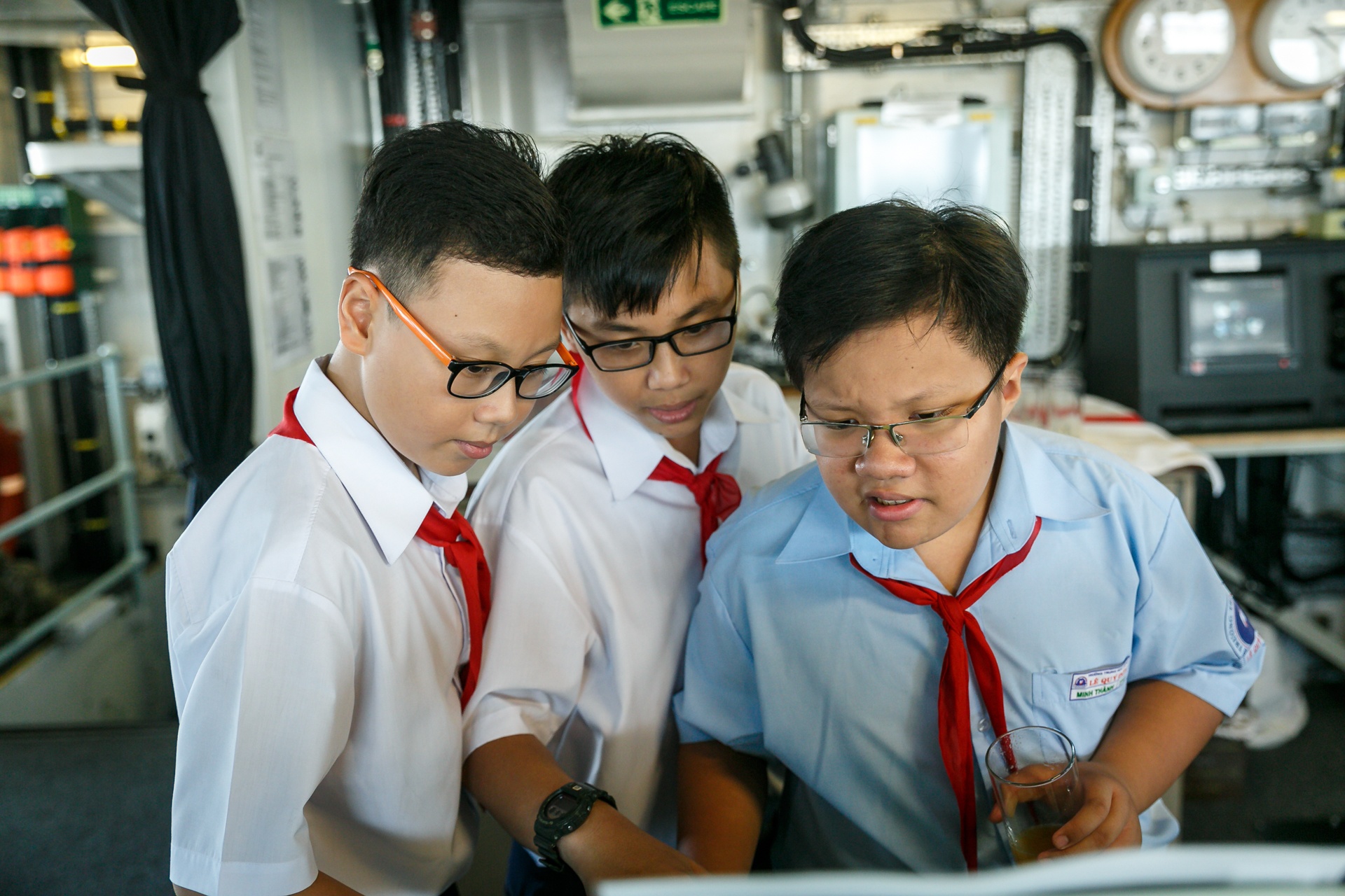 tau Anh den TP.HCM anh 5