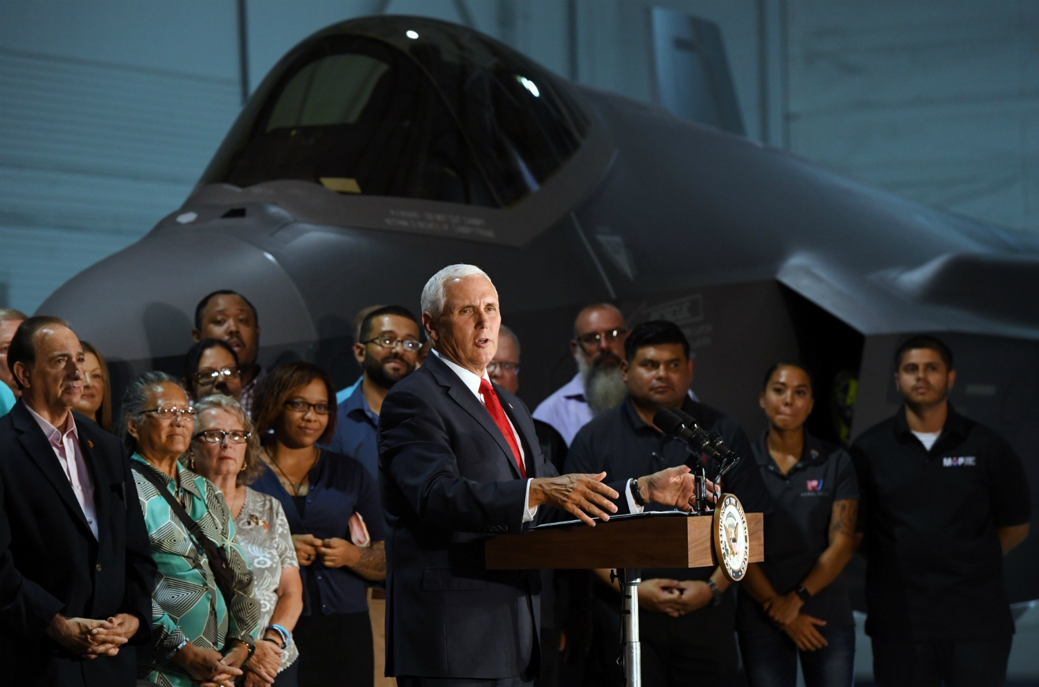 ai viet bai chong doi tren New York Times anh 3