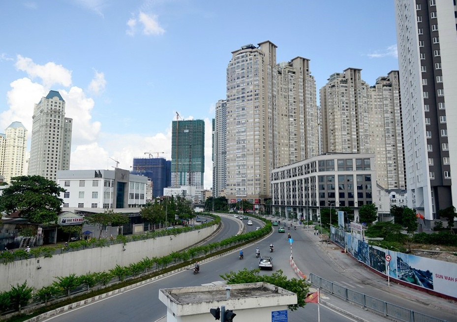 TP.HCM keu goi AIIB dau tu vao du an tau dien 1 ray, xe dien mat dat hinh anh