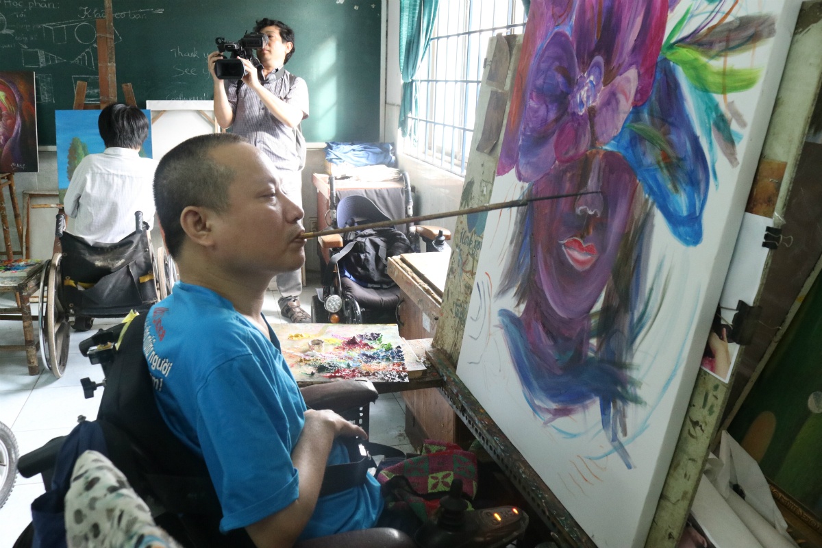 di tinh nguyen o Phap anh 2