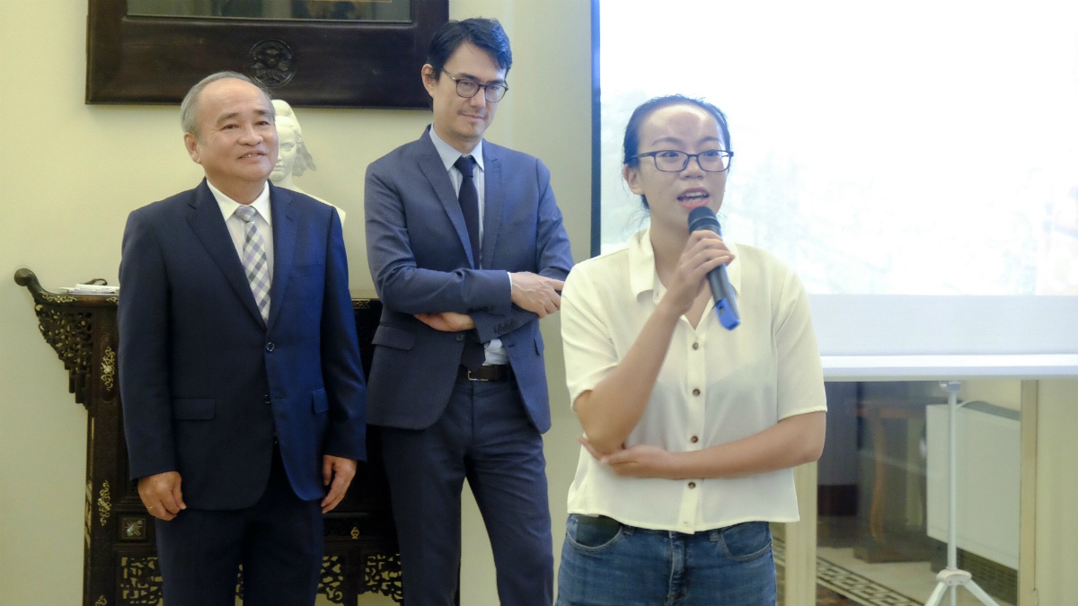 di tinh nguyen o Phap anh 3