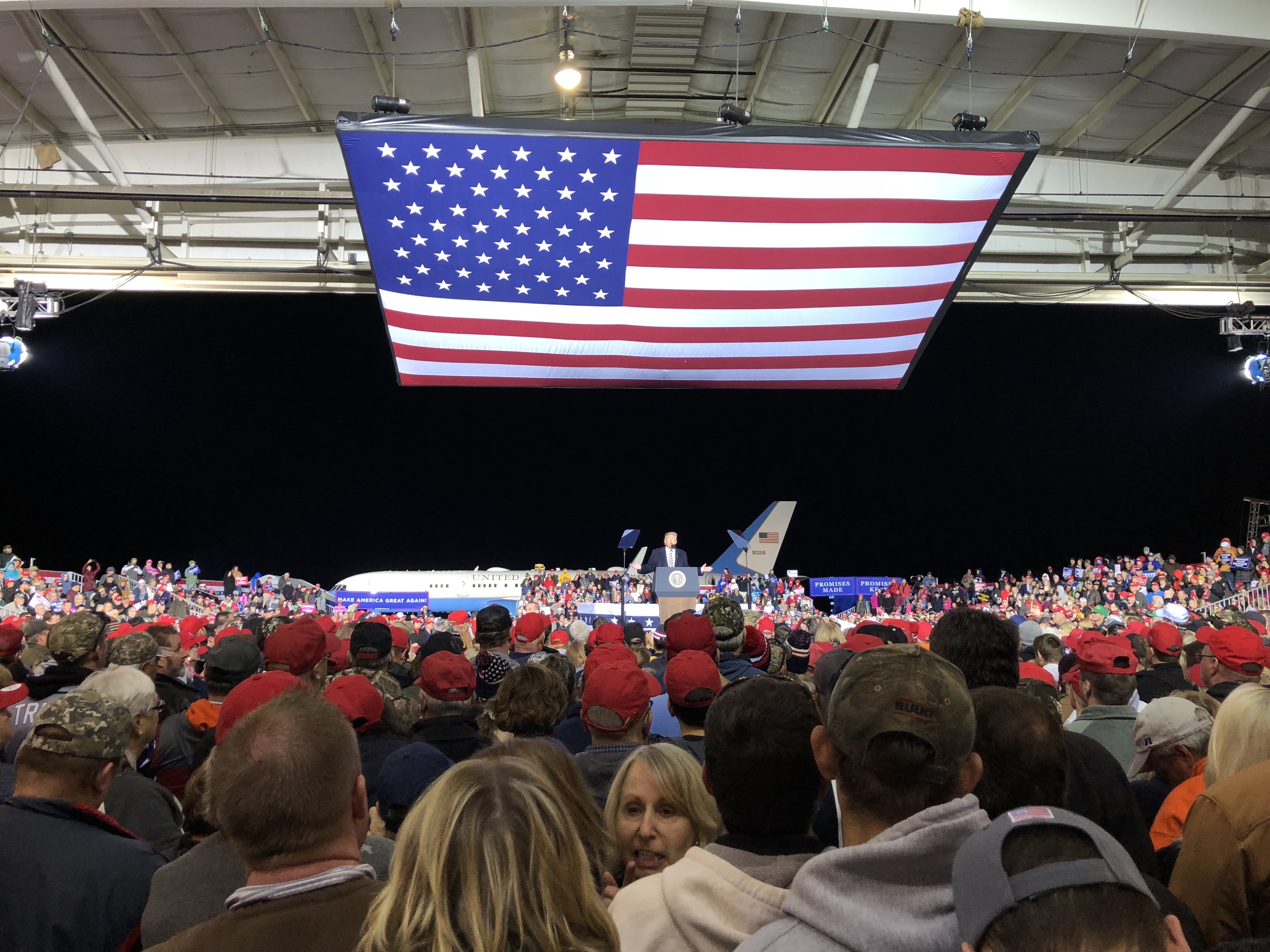 Trump vận động cho đảng Cộng hòa ảnh 1 Trump van dong cho dang Cong hoa anh 1