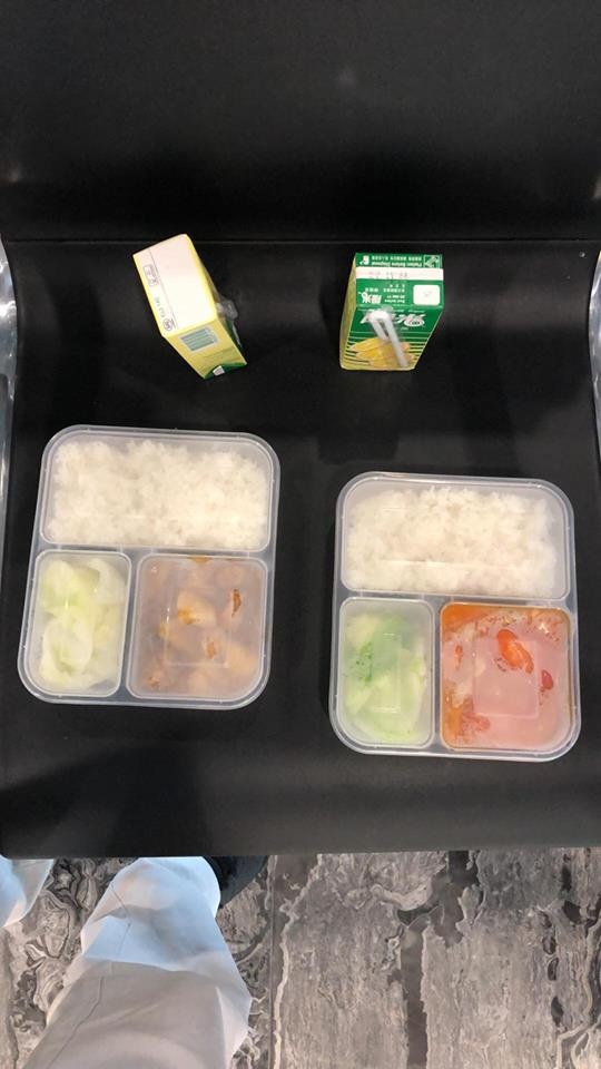 người Việt kẹt ở sân bay Hong Kong ảnh 2 nguoi Viet ket o san bay Hong Kong anh 2