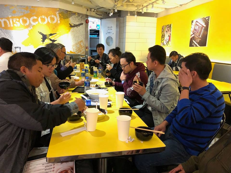 người Việt kẹt ở sân bay Hong Kong ảnh 3 nguoi Viet ket o san bay Hong Kong anh 3