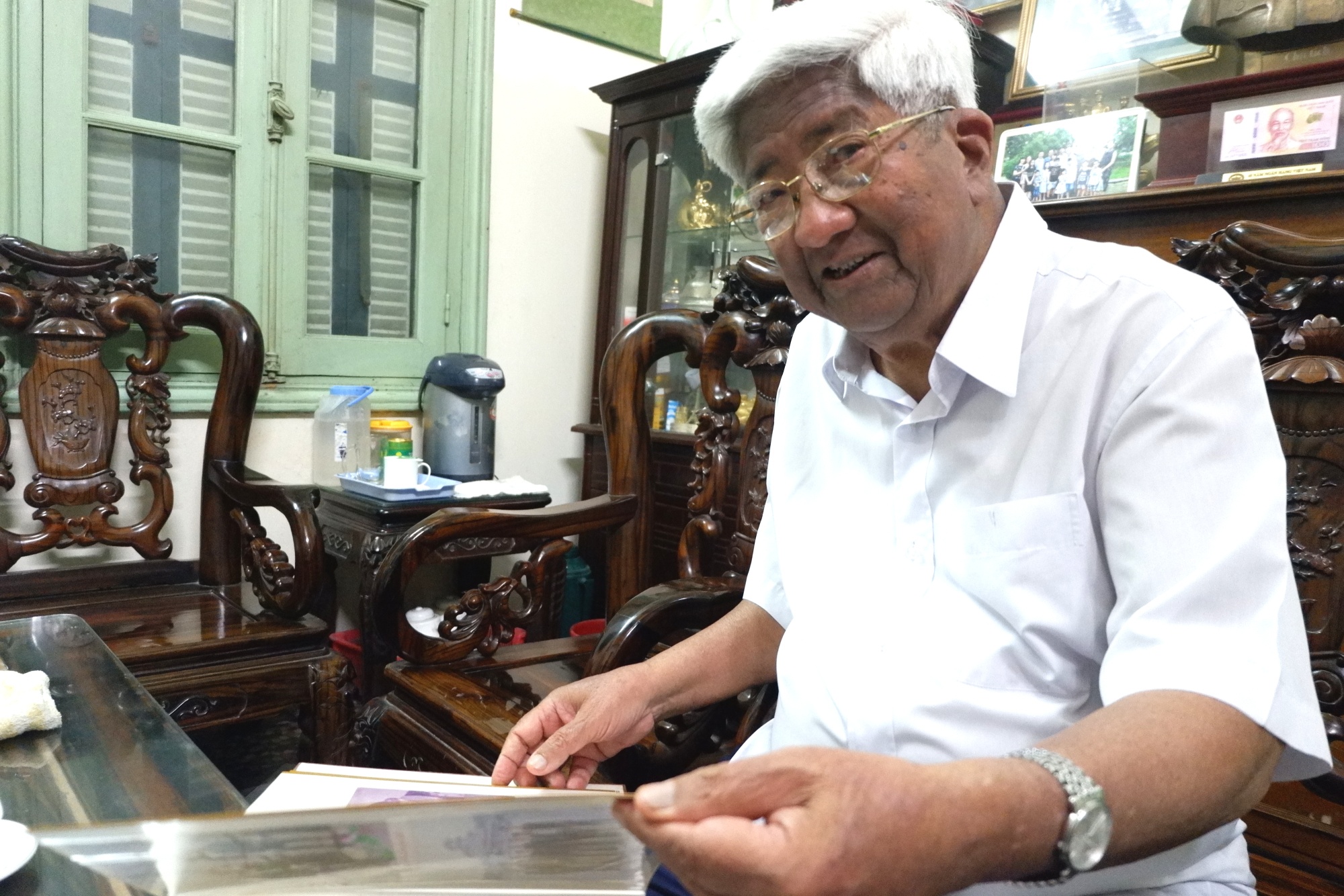 Ong Pham The Duyet ke ve tam tu nguoi Trieu Tien khi nhin ra the gioi hinh anh