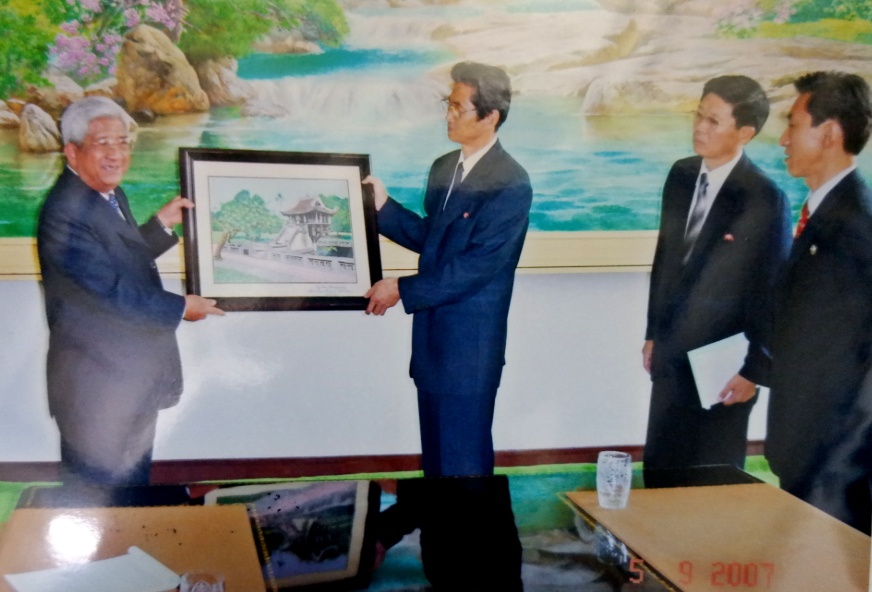 Kim Jong Un đến Việt Nam ảnh 1 Kim Jong Un den Viet Nam anh 1