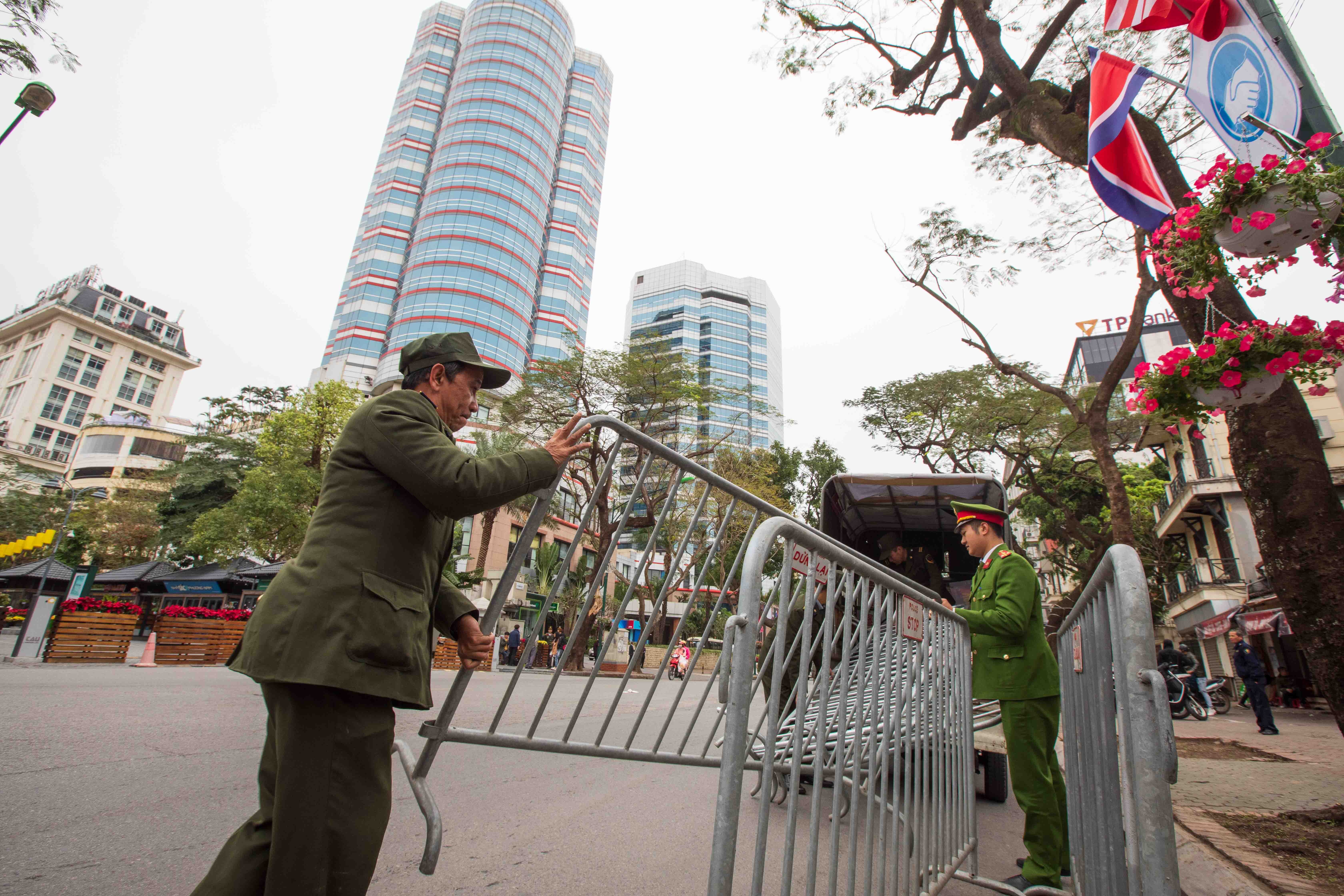 Trump Kim Ha Noi anh 11