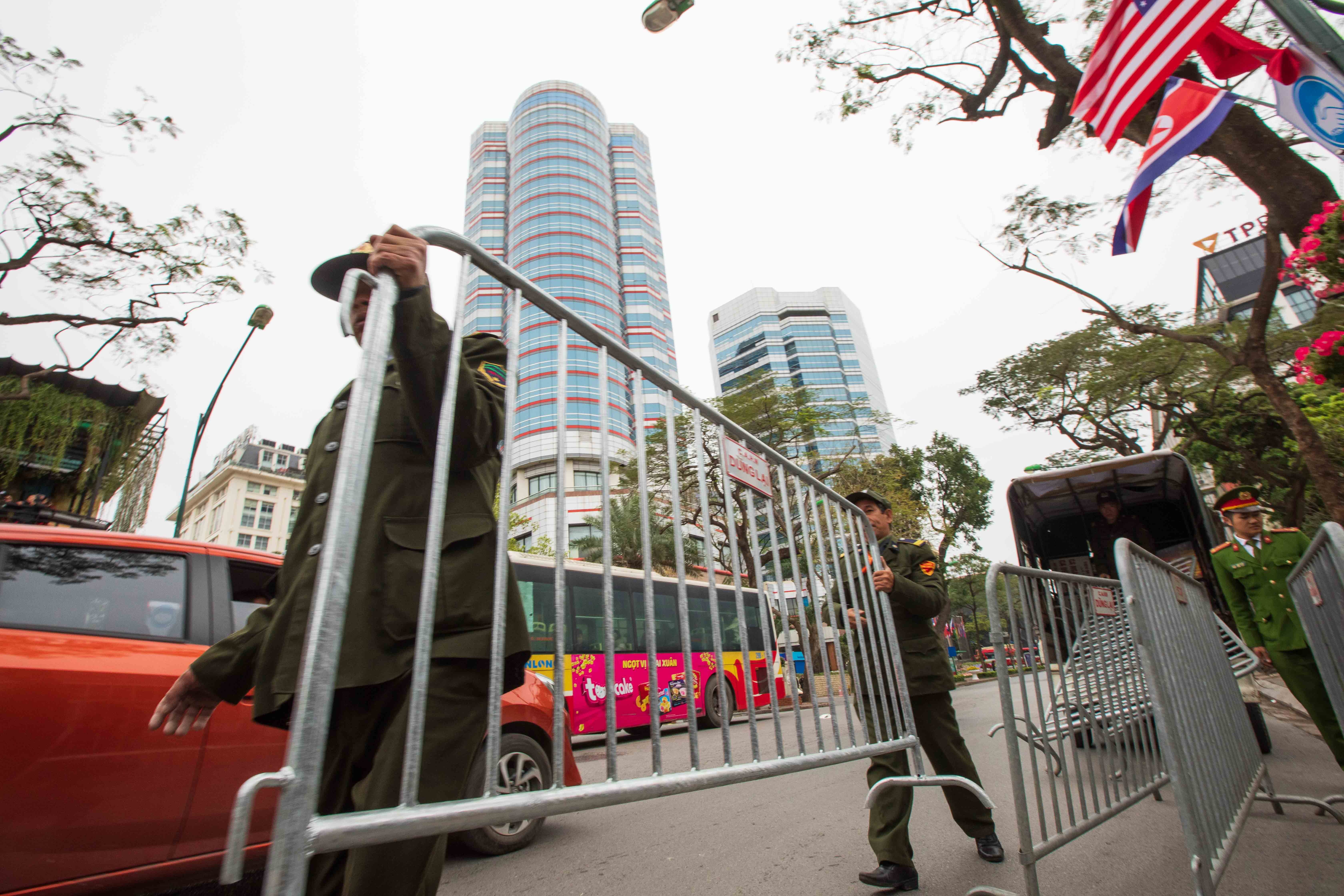 Trump Kim Ha Noi anh 10