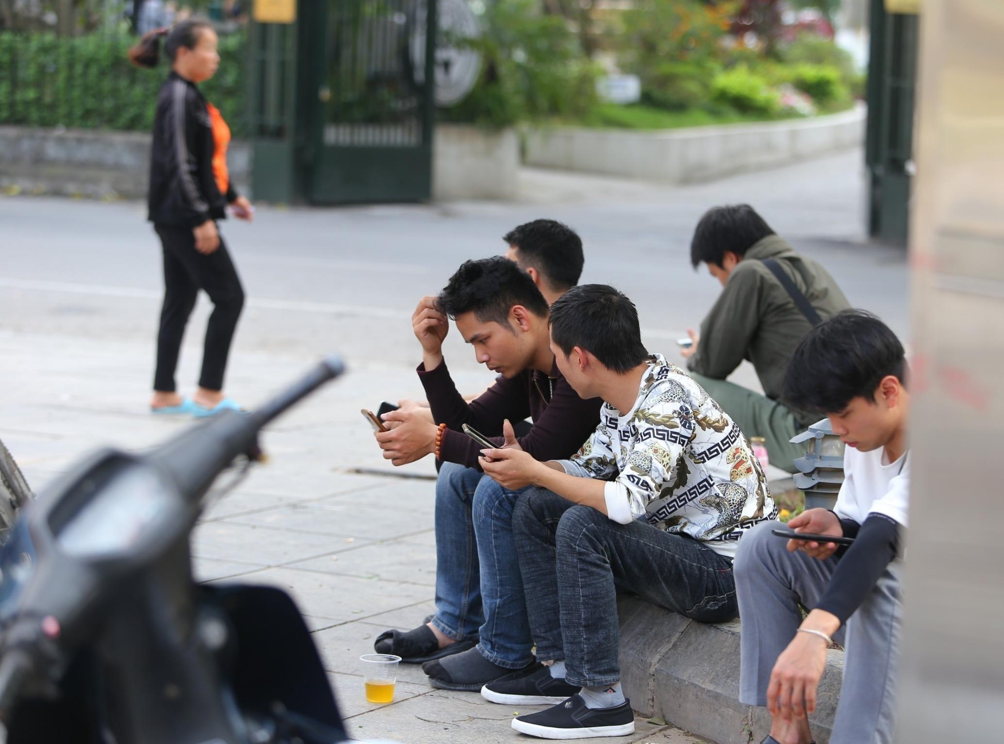 Nhung xe om, phu ta 'san tin' ben le hoi nghi thuong dinh My - Trieu hinh anh