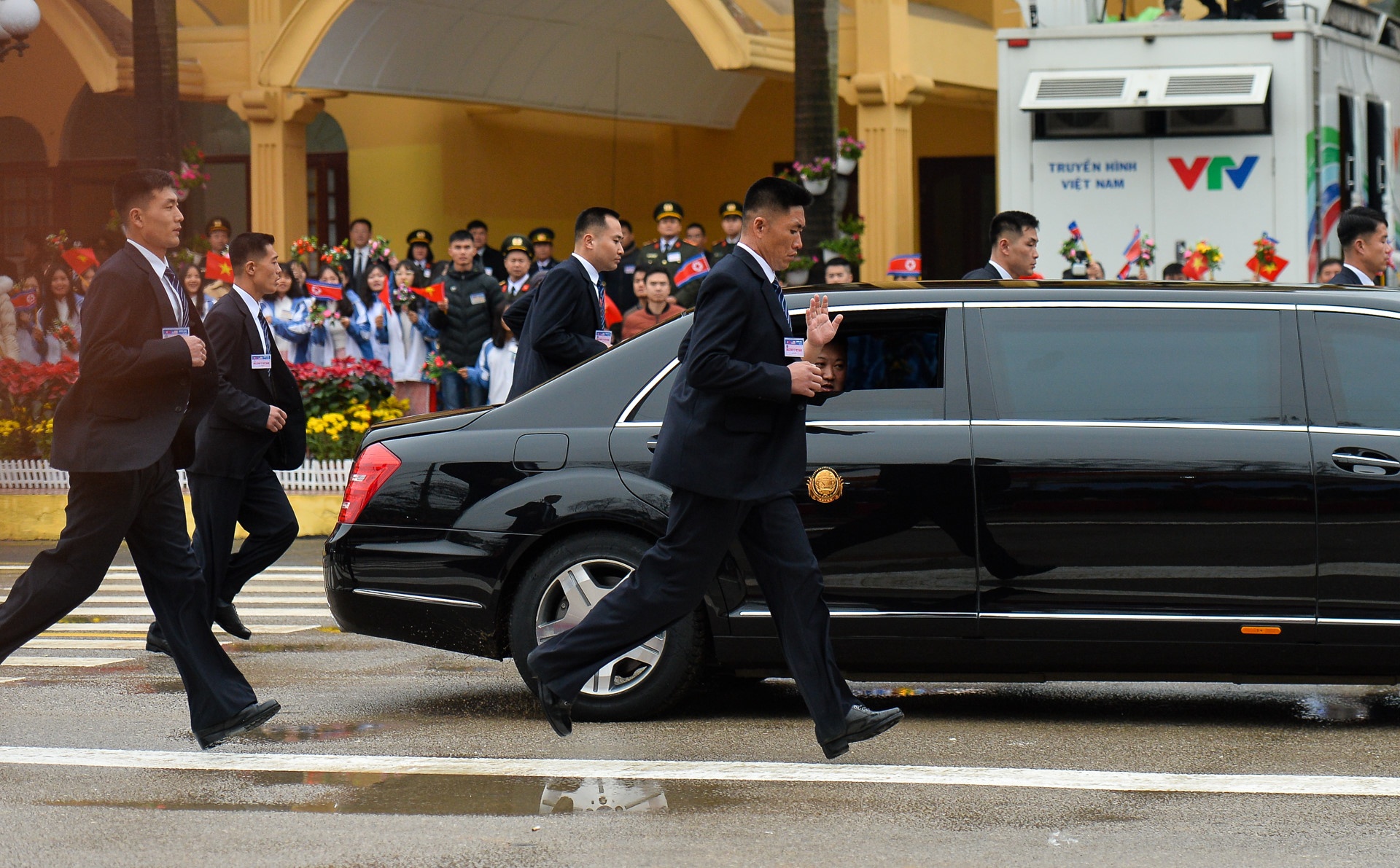 can ve Kim Jong Un anh 9