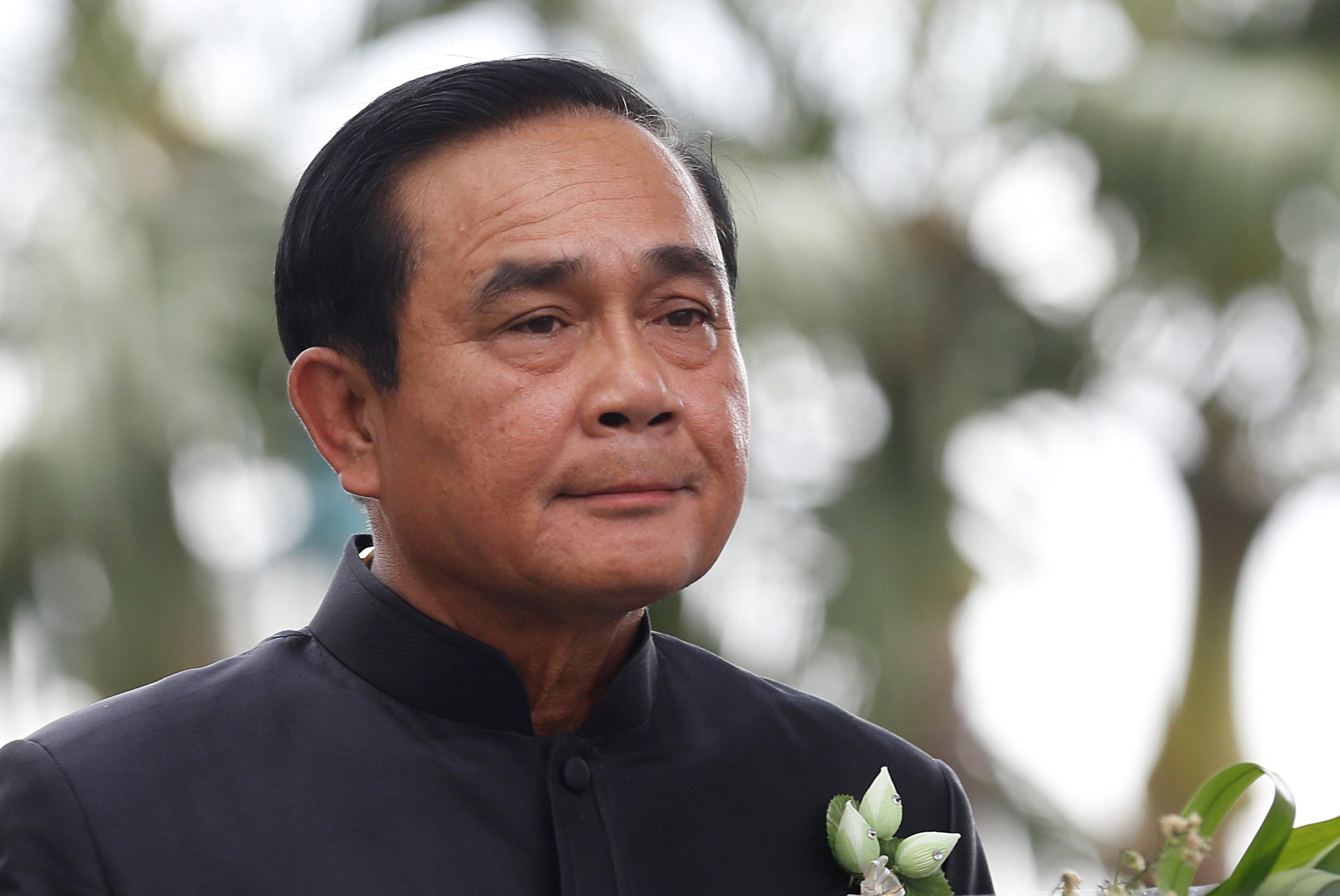 Dang than quan doi Thai du ghe de Thu tuong Prayuth tiep tuc nam quyen hinh anh
