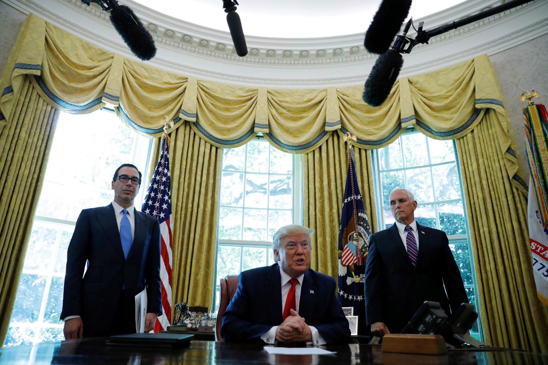 Trump trừng phạt Iran ảnh 1 Trump trung phat Iran anh 1