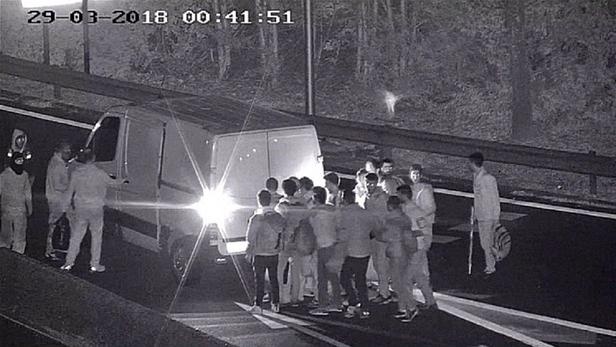 vượt biên Pháp sang Anh ảnh 3 vuot bien Phap sang Anh anh 3