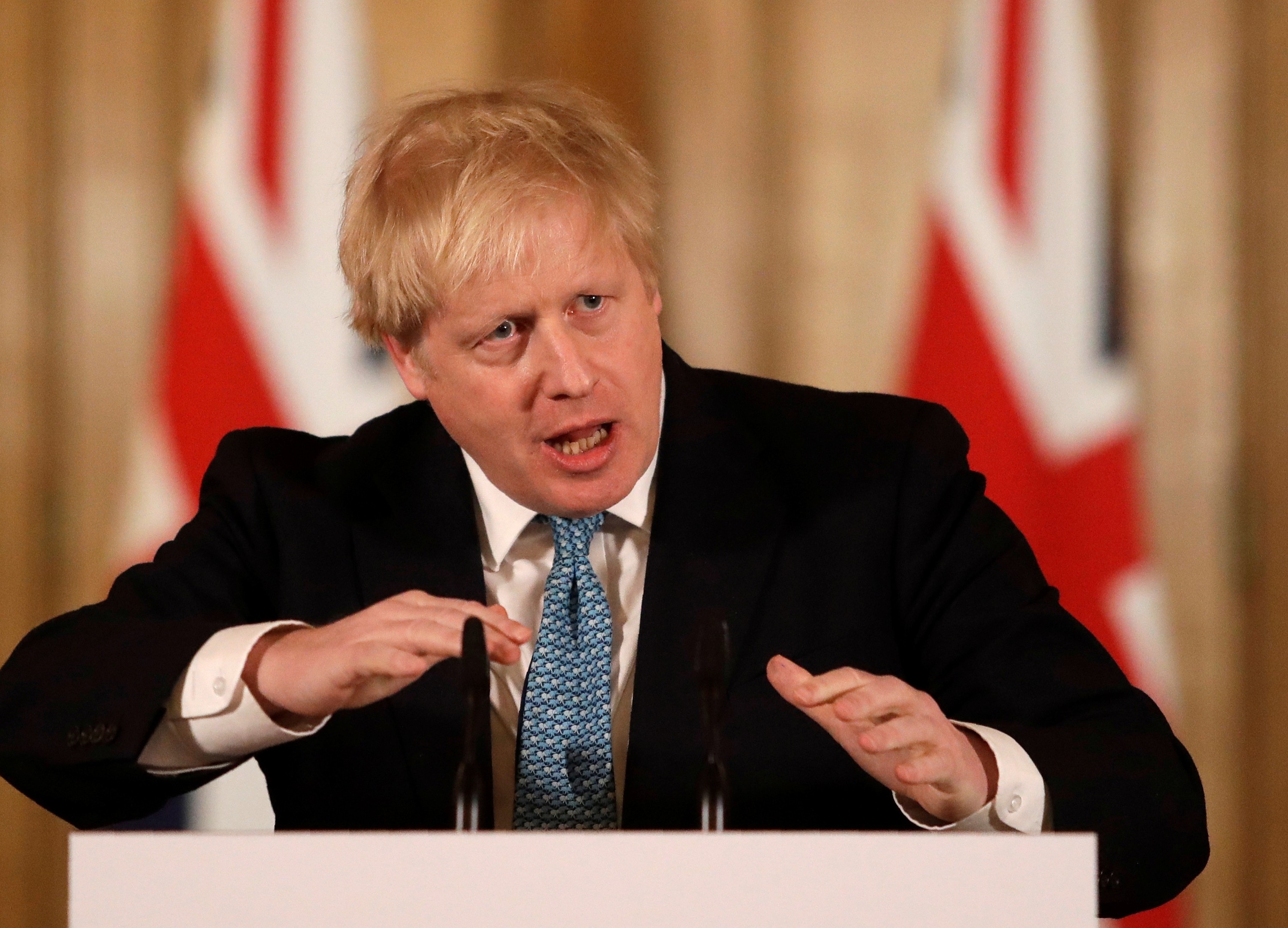 Nghien cuu lam thay doi hoan toan chien luoc chong dich cua My va Anh hinh anh