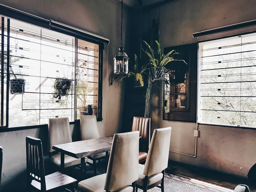 Tron nong tai 5 quan ca phe an yen o TP.HCM dip le anh 16