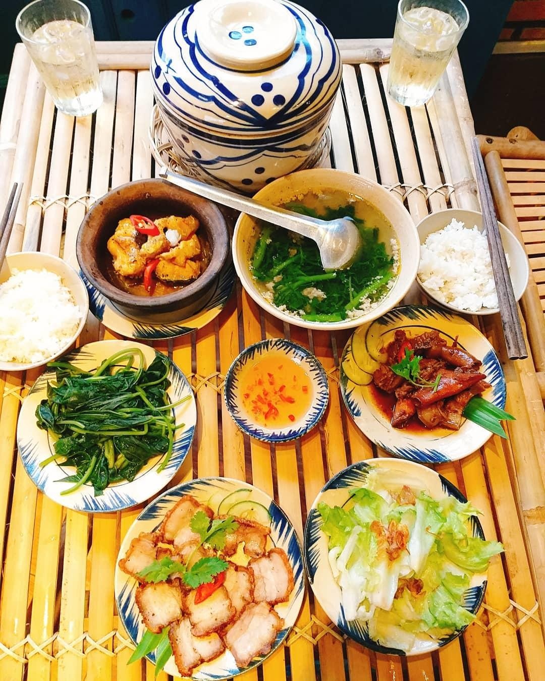 5 quan com nha dan da o Da Lat anh 1