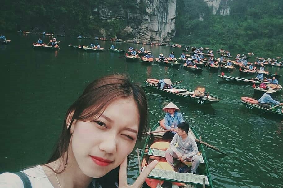 Canh check-in giua bien nguoi o nhung khu du lich noi tieng hinh anh