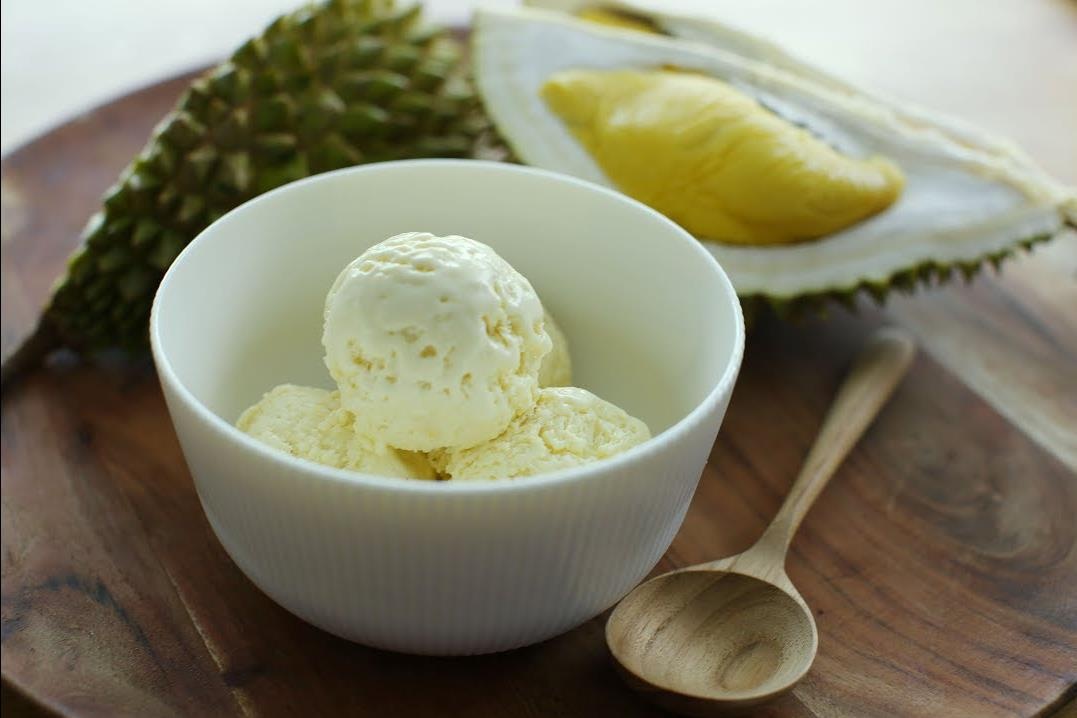 Cach lam kem sau rieng mat lanh, dap tan nong buc hinh anh