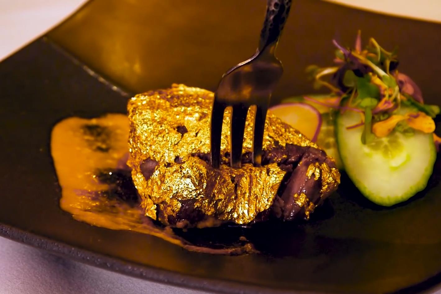 Mon bo Kobe boc vang 24k dat do bac nhat the gioi hinh anh