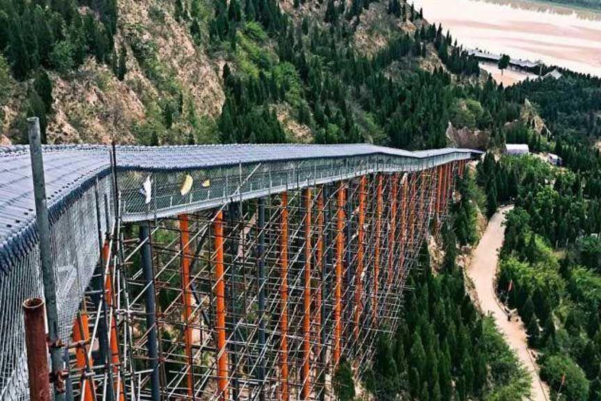 Duong truot kinh dai nua cay so, thach thuc nguoi choi o Trung Quoc hinh anh