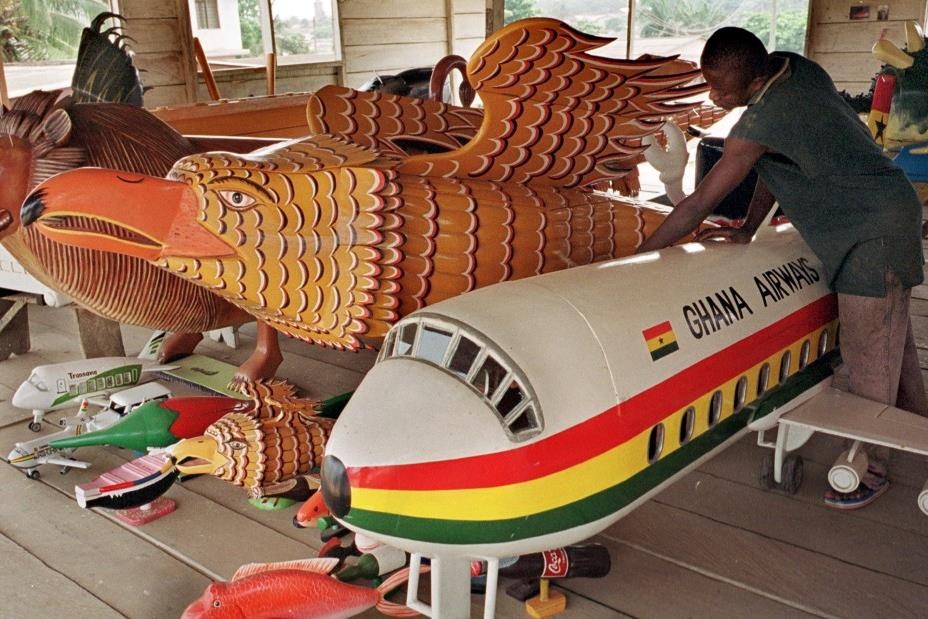 Nhung chiec quan tai nghin USD voi hinh thu ky quai o Ghana hinh anh