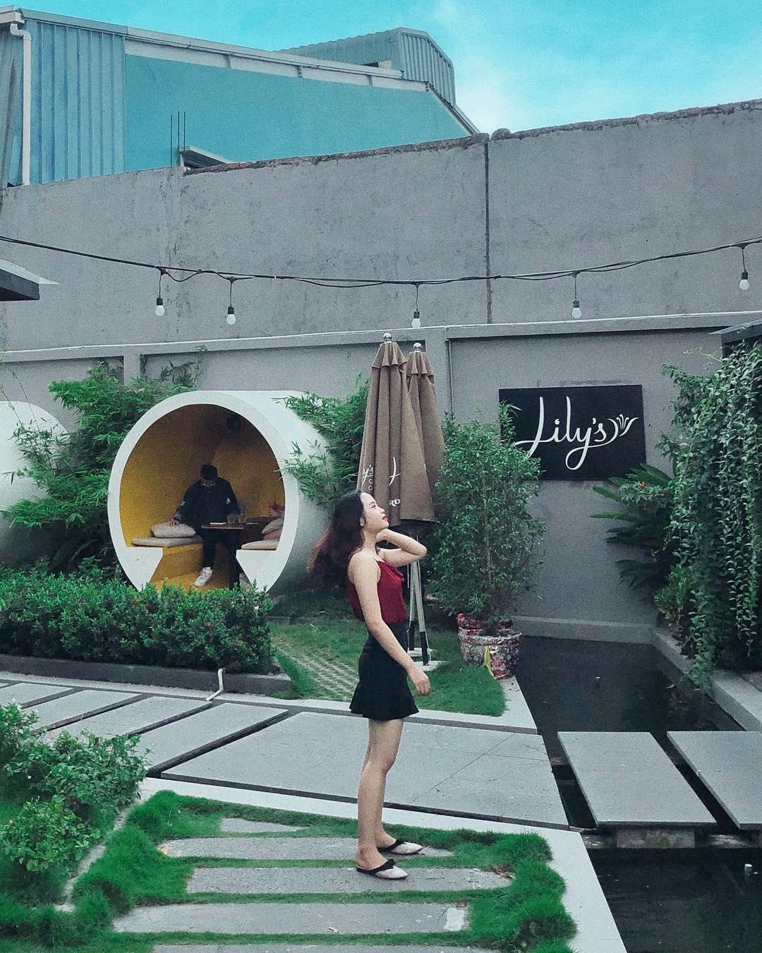 Quan ca phe ong cong doc la anh 3