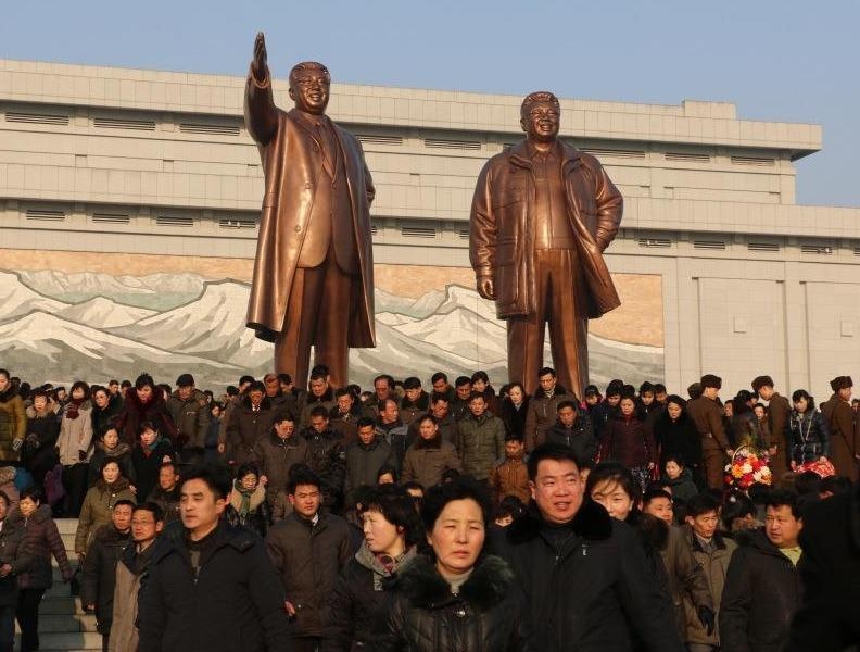 Nguoi Trung Quoc o at den Binh Nhuong, Trieu Tien gioi han du khach hinh anh