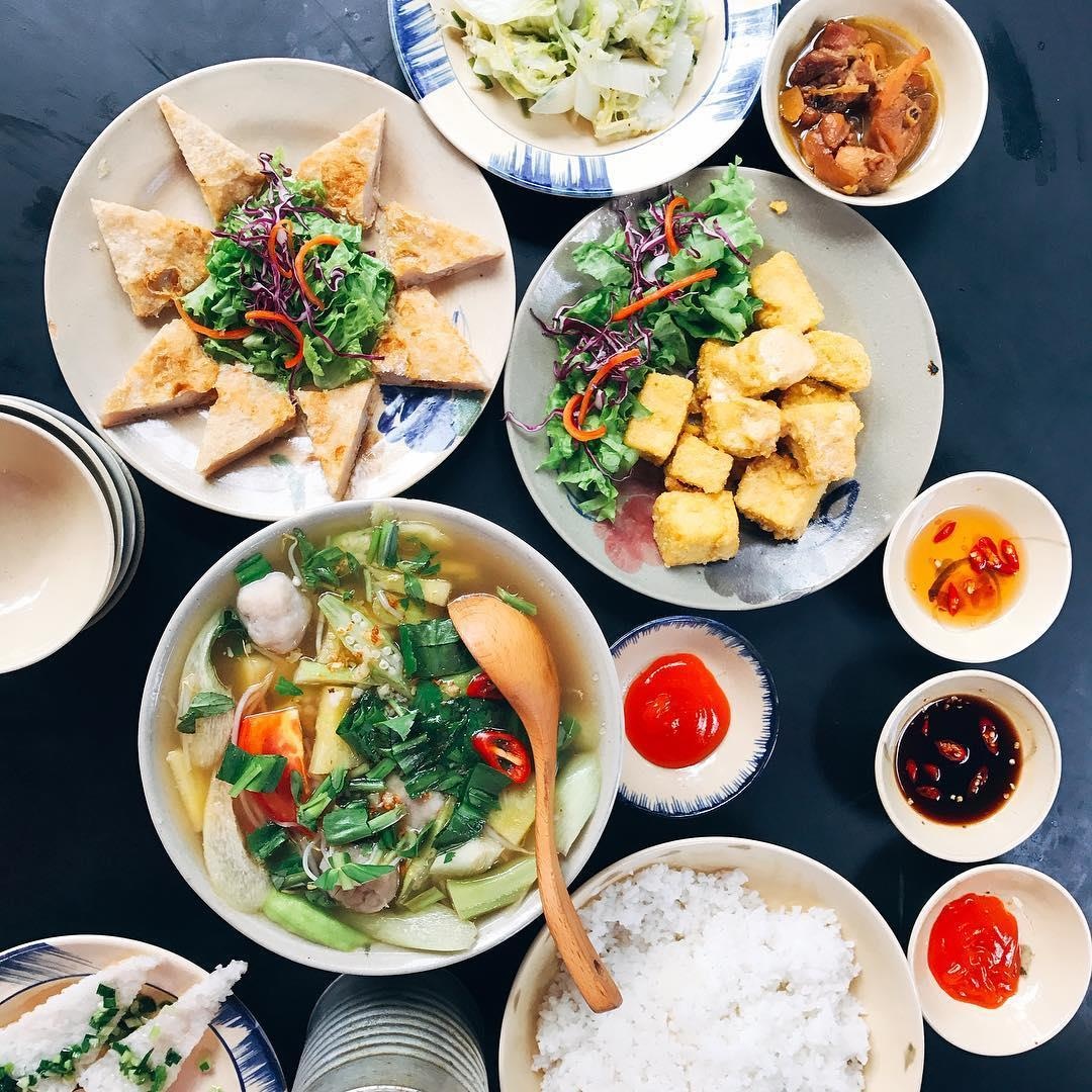 5 quan an trua tai TP.HCM cho si tu thi THPT anh 3