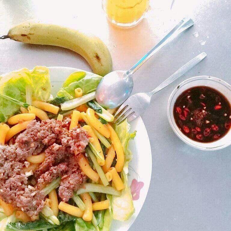 Si tu nen an mon gi trong buoi trua anh 8