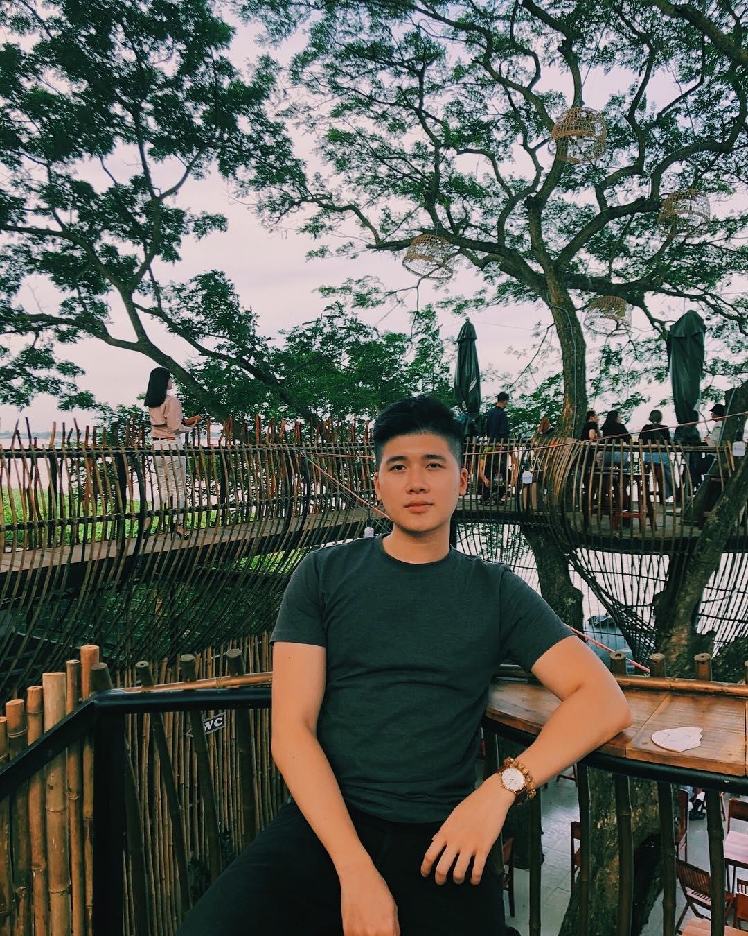 quan ca phe lo lung tren cay mat ruoi o Can Tho anh 4