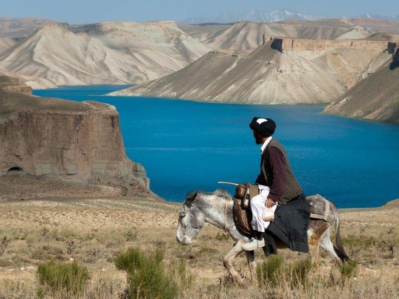 Oc dao hoa binh duy nhat giua Afghanistan thu hut du khach hinh anh