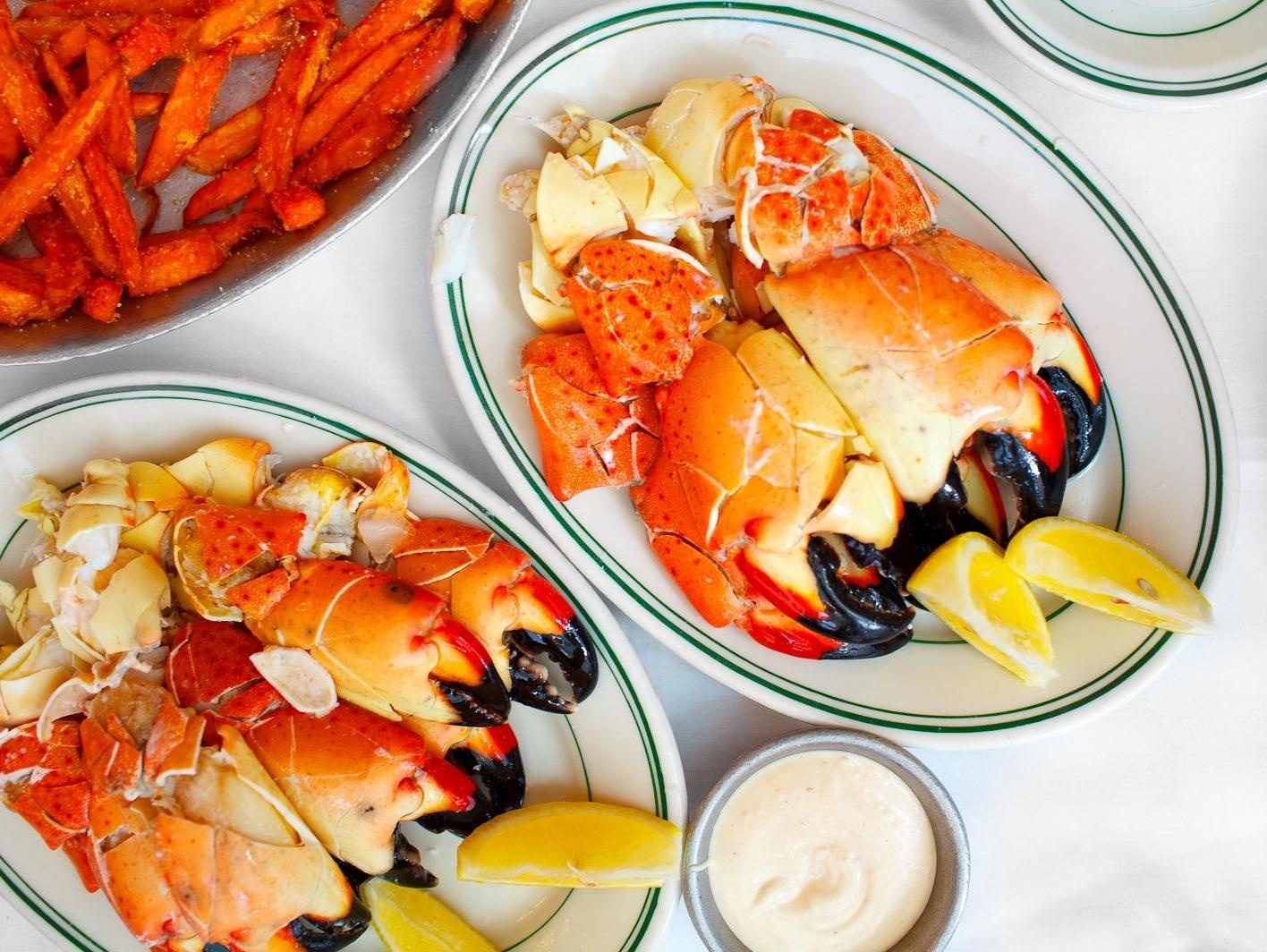 Dac san cang cua da tu tai tao hut khach o My hinh anh