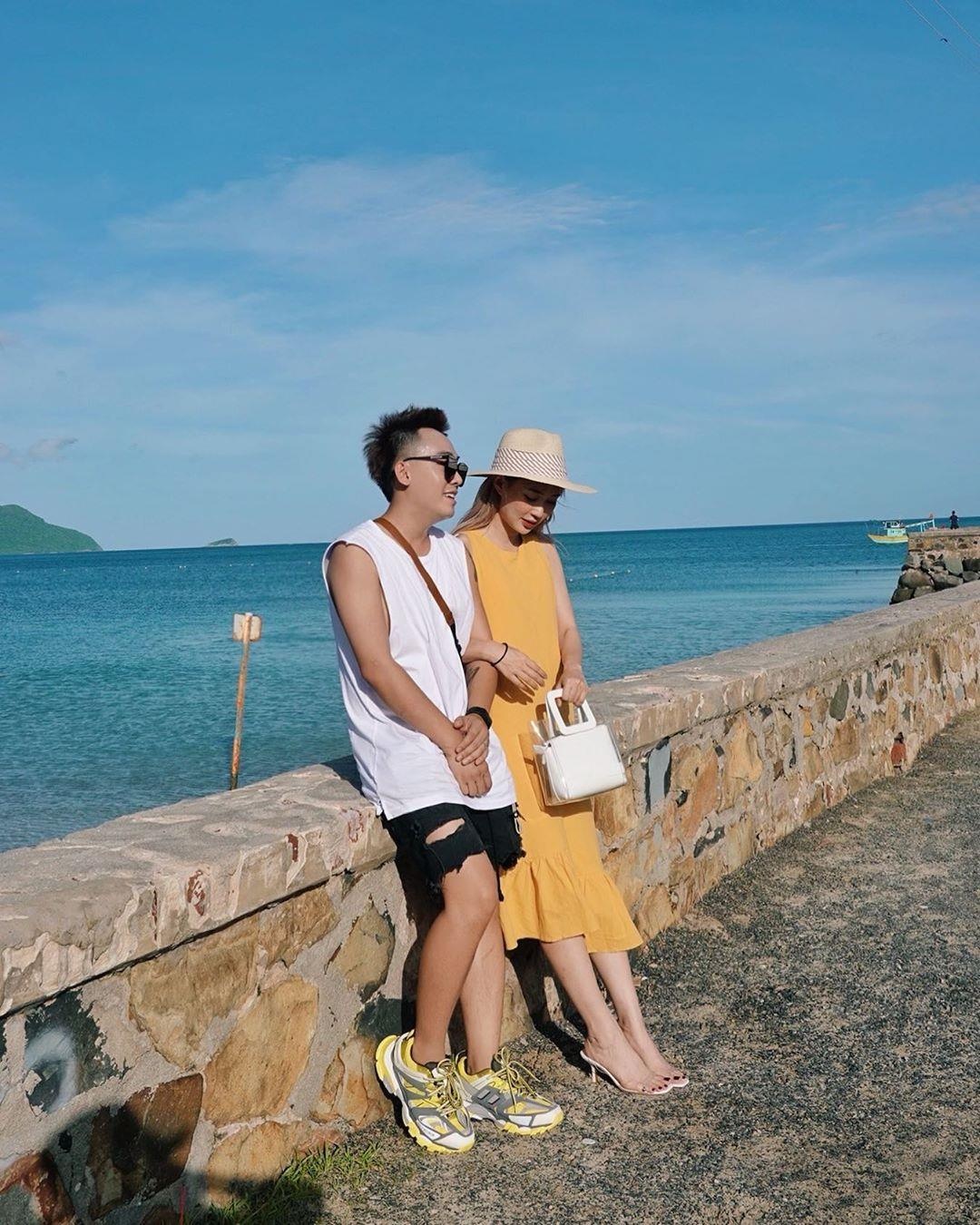 dan hot girl Viet dua nhau check-in Con Dao anh 6