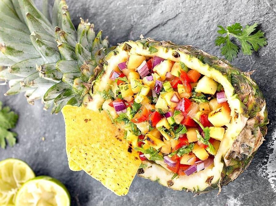 5 phut vao bep, co ngay mon salad tom tron dua chua ngot la mieng hinh anh